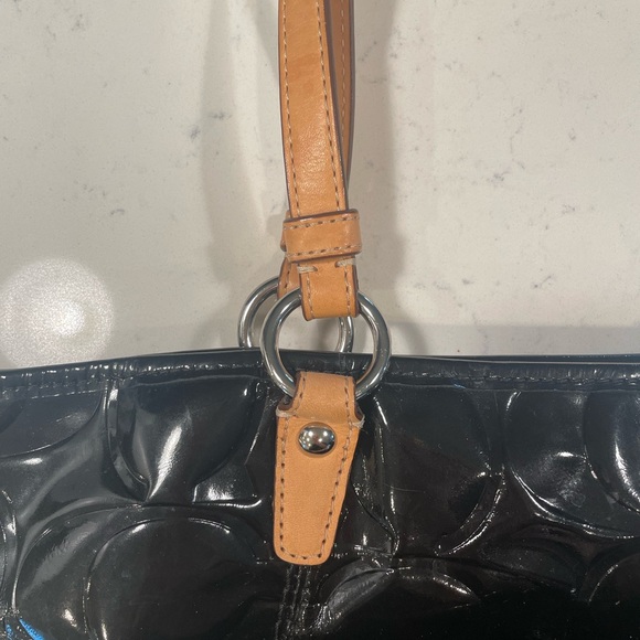 Vintage coach patent leather shoulder tote bag - Picture 4 of 12